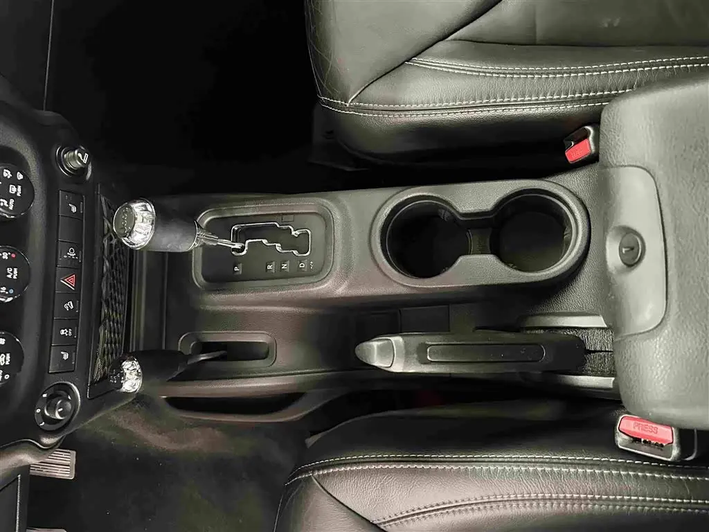 Jeep Wrangler 2014 — Фото 10/18