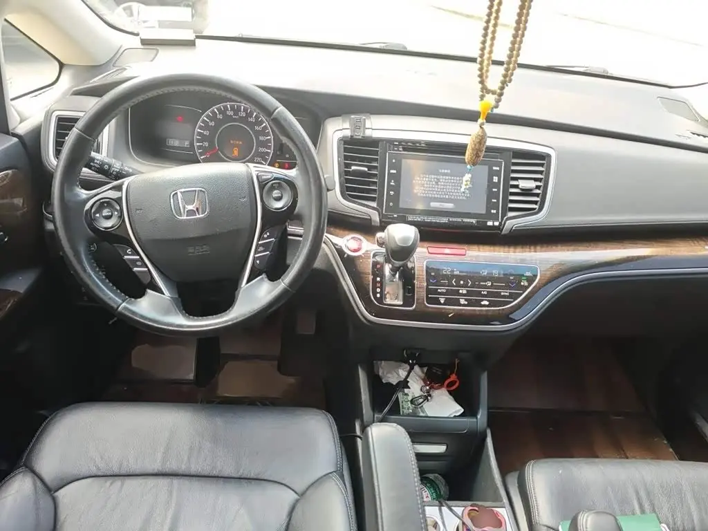 Honda Odyssey 2016 — Photo 13/20