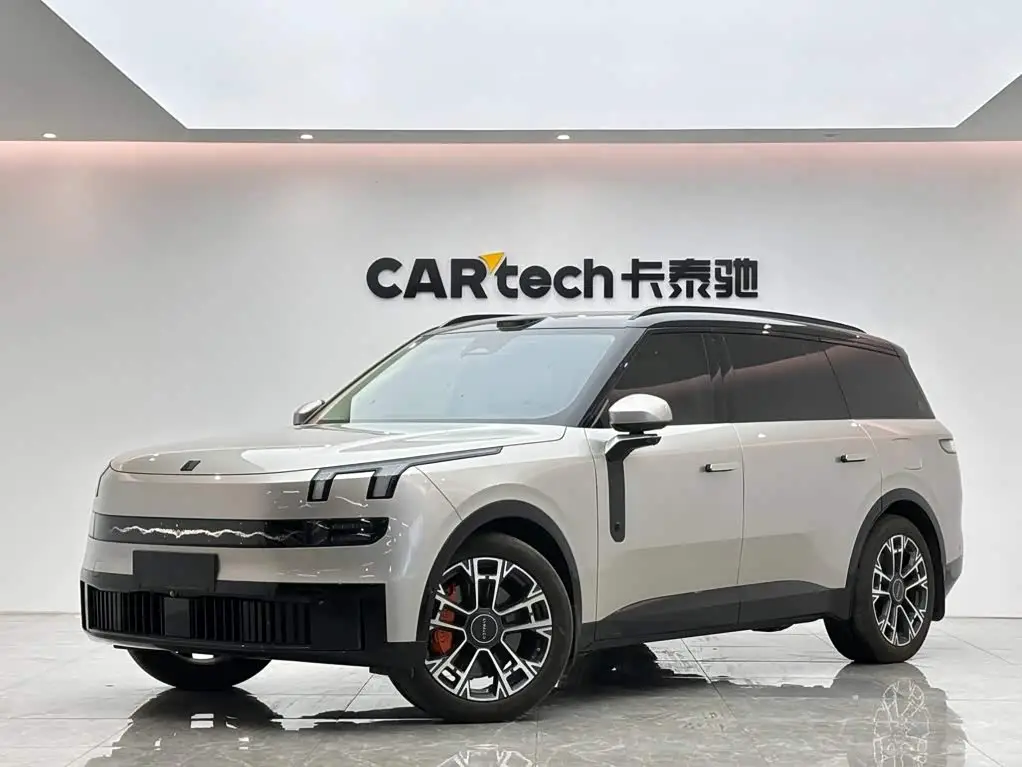 Lynk & Co 900, 2025