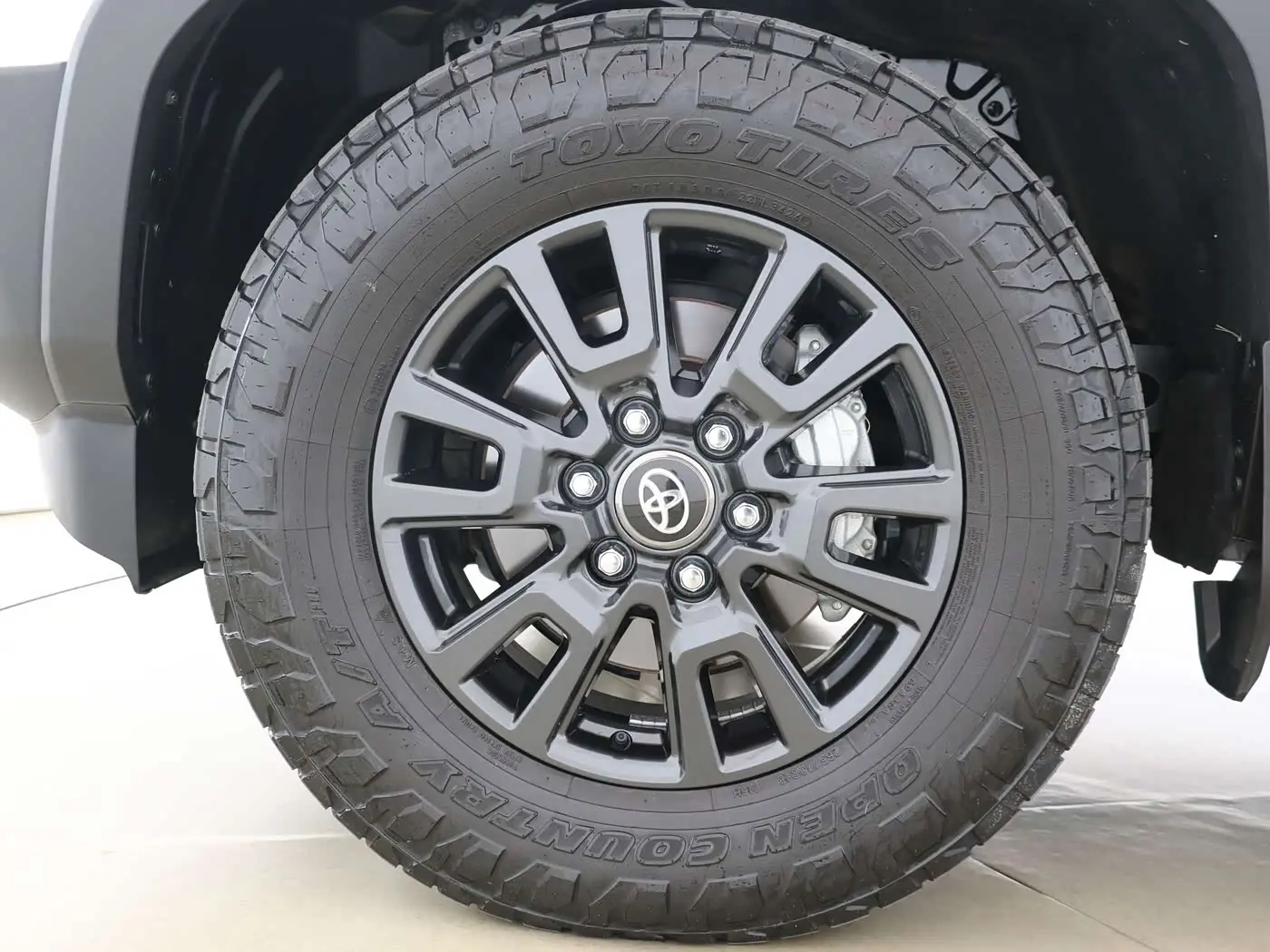 Toyota Prado 2024 — Photo 16/16