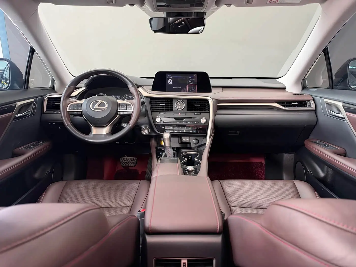 Lexus RX 2020 — Photo 14/17