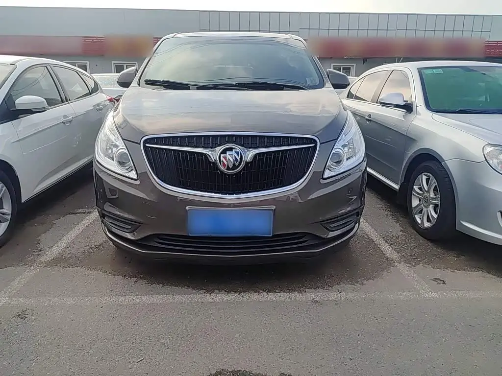 Buick GL8 2018 — Photo 5/15