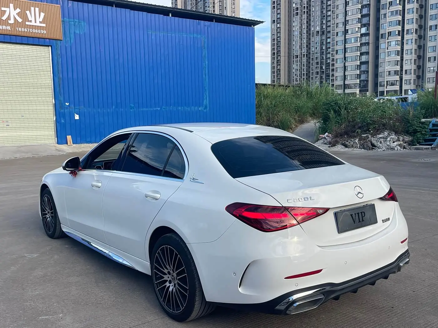 Mercedes-Benz C-Class 2025 — Photo 6/9