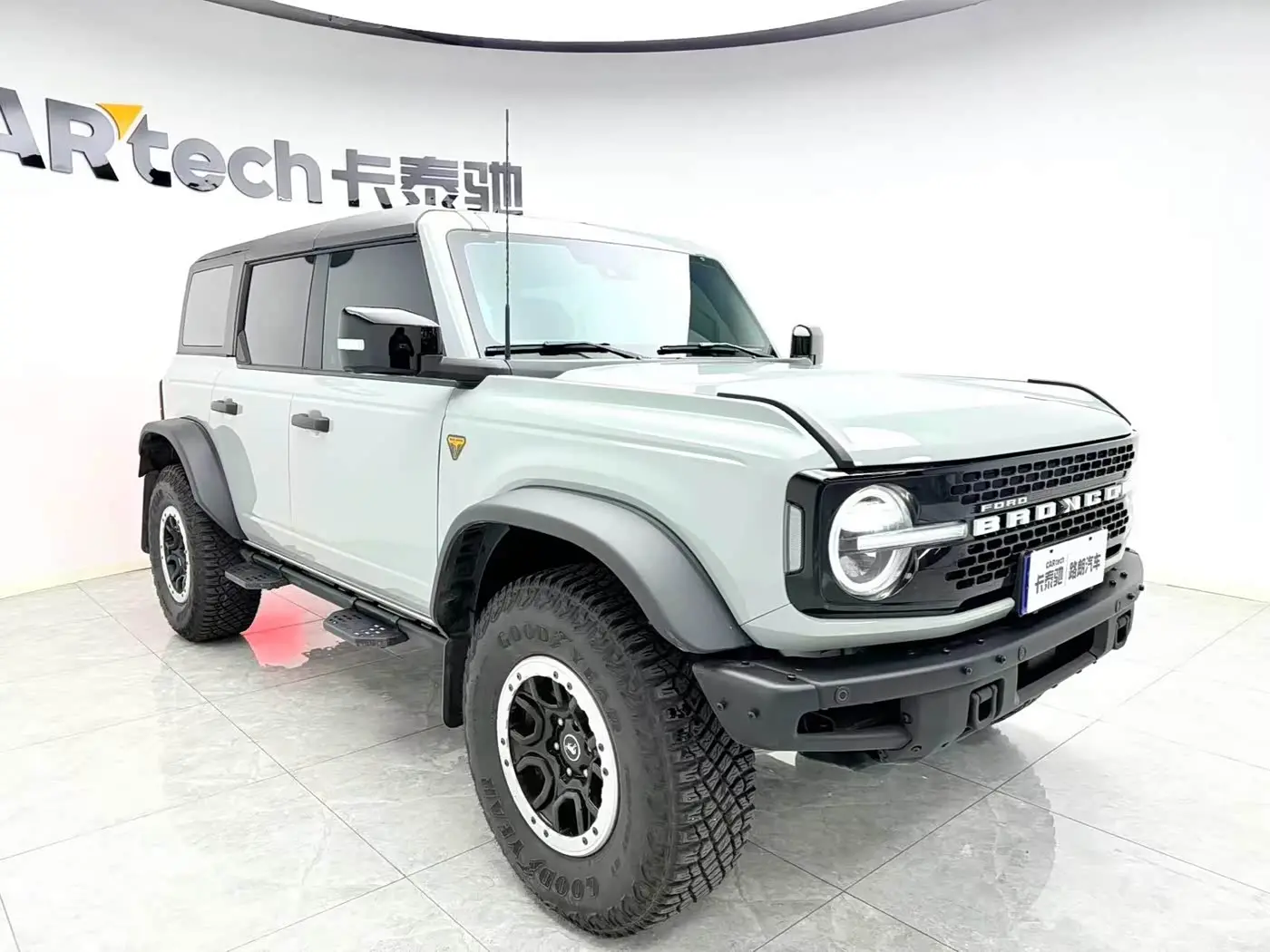 Ford Bronco 2025 — Photo 2/9