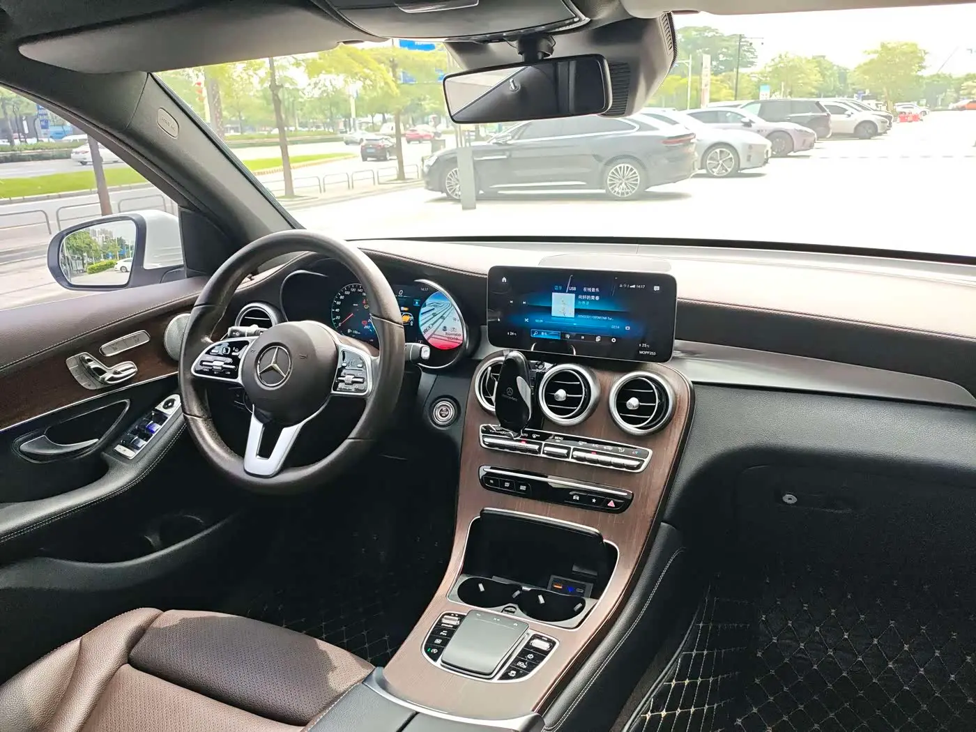Mercedes-Benz GLC 2020 — Şəkil 16/20