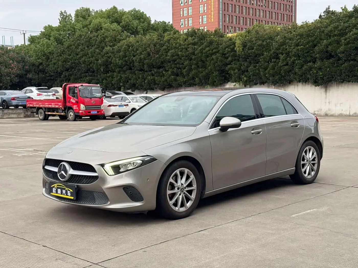 Mercedes-Benz A-Class 2020 — Фото 1/19