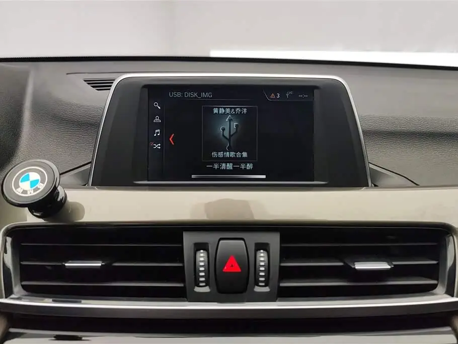 BMW X1 2019 — Фото 13/16