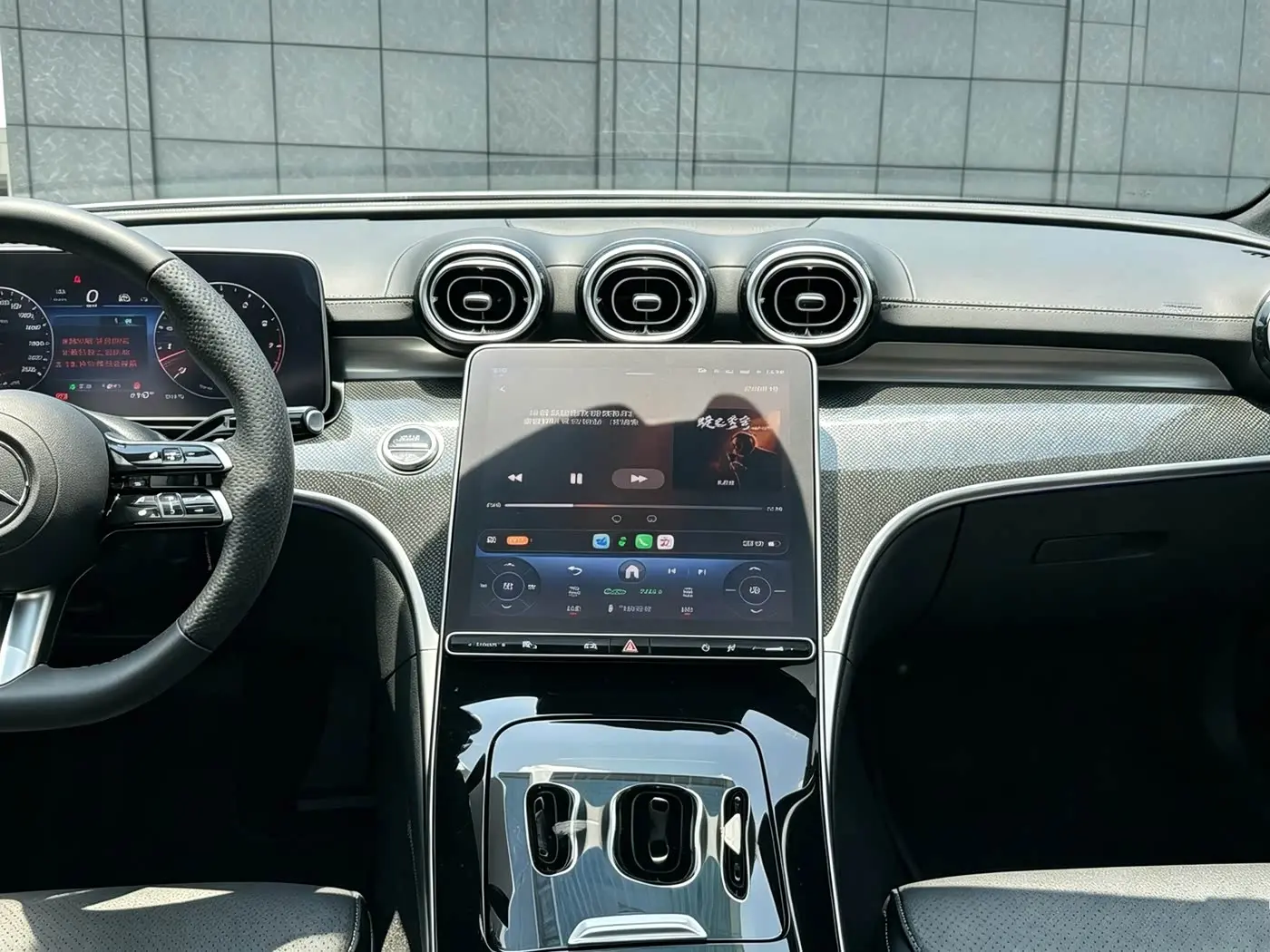 Mercedes-Benz C-Class 2026 — Фото 8/17
