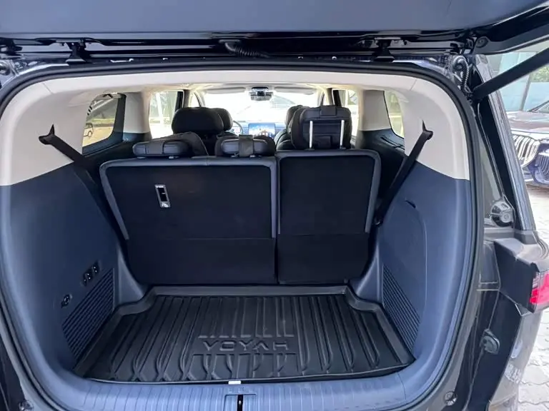 Voyah Auto Voyah Dreamer 2025 — Photo 16/18