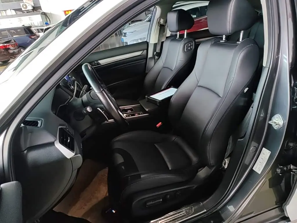 Honda Accord 2021 — Photo 10/19