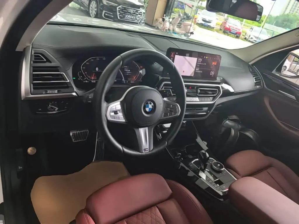 BMW X3 2025 — Фото 10/20