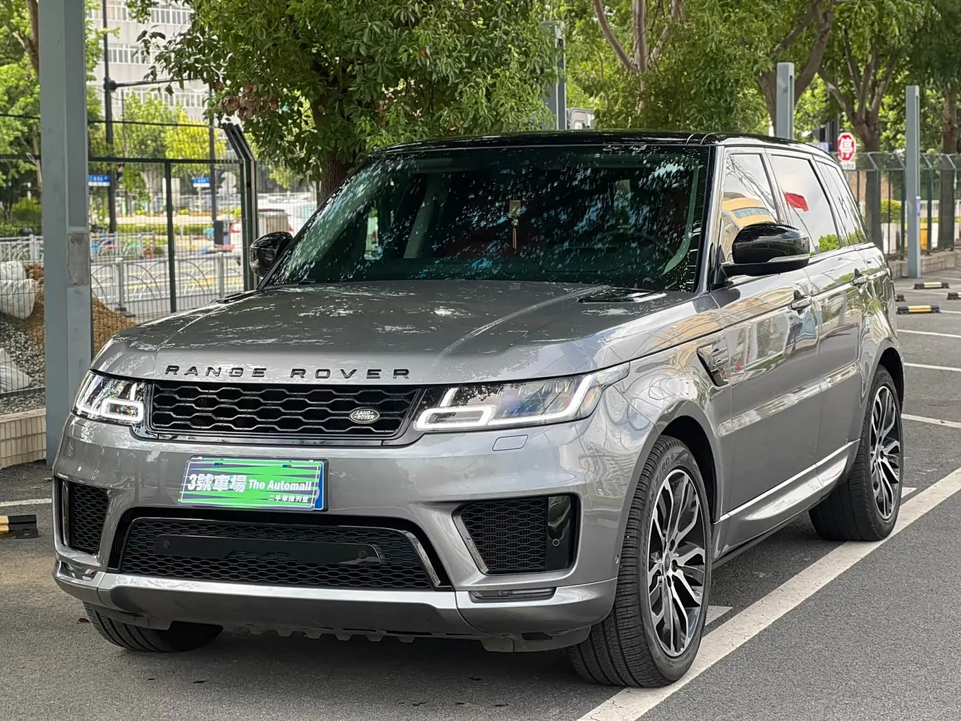 Land Rover Range Rover Sport 2022 — Фото 1/20