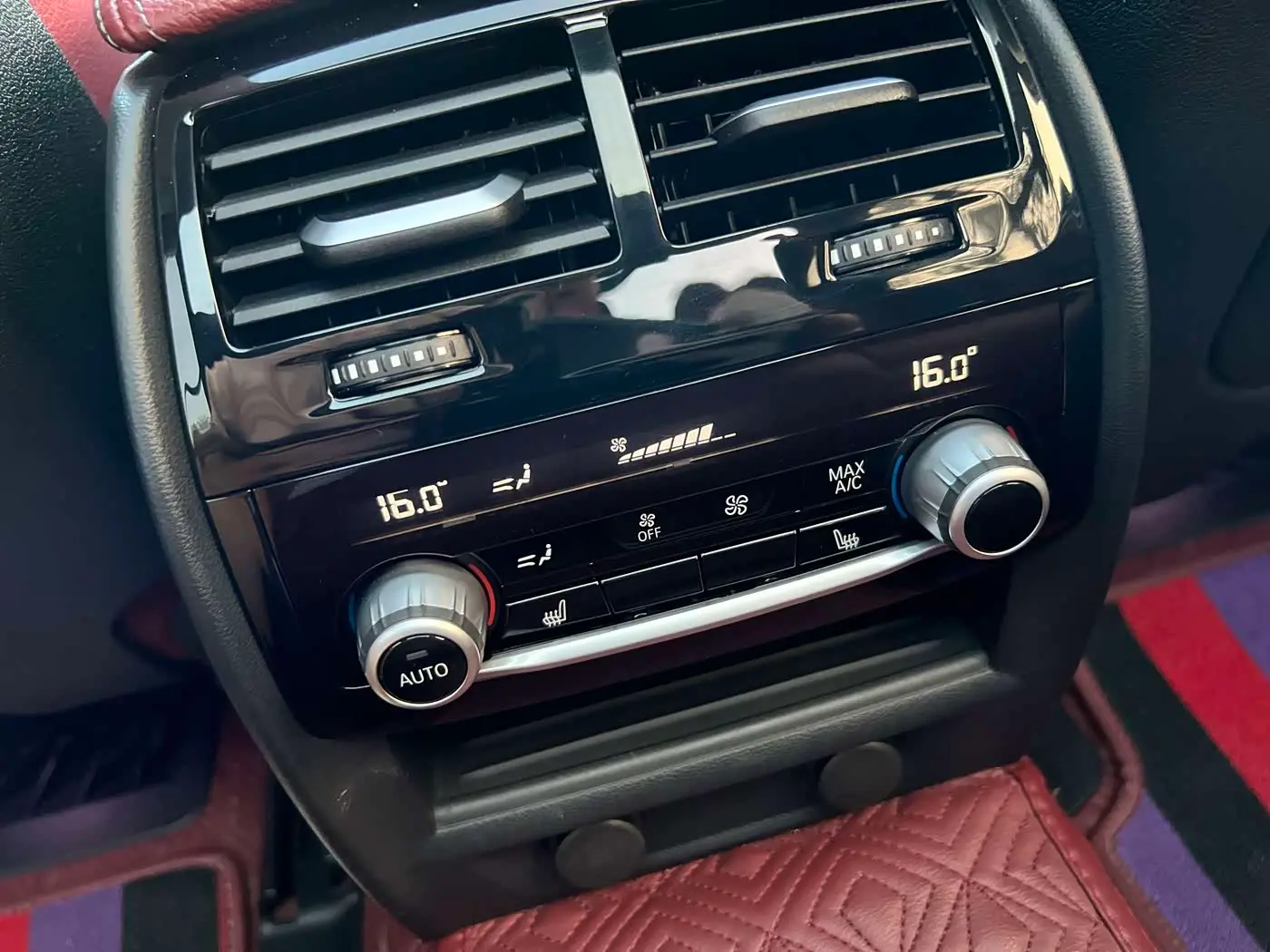 BMW 5 Series 2019 — Photo 7/13