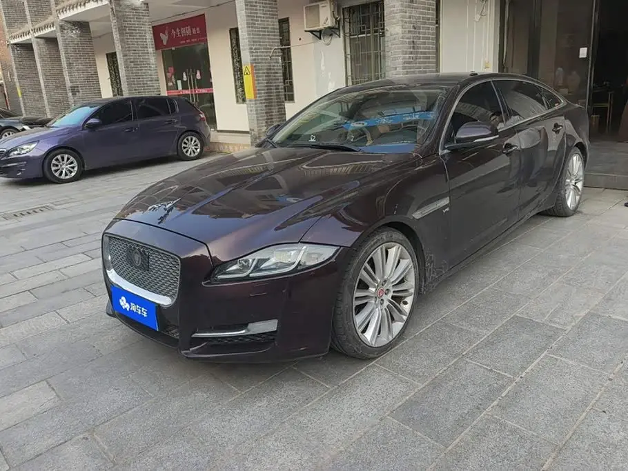 Jaguar XJ 2019 — Фото 1/16