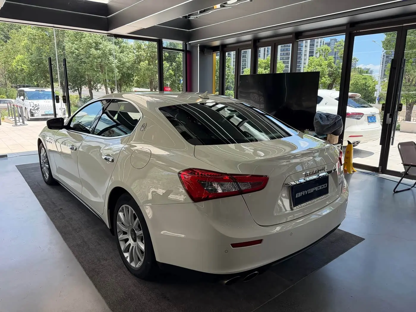 Maserati Ghibli 2017 — ფოტო 14/19