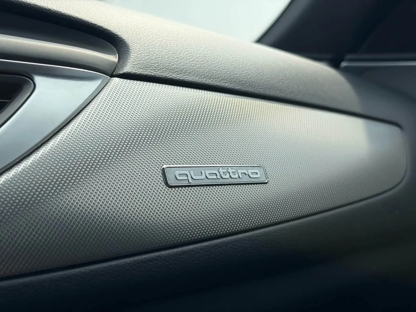 Audi A6L 2018 — Фото 20/20