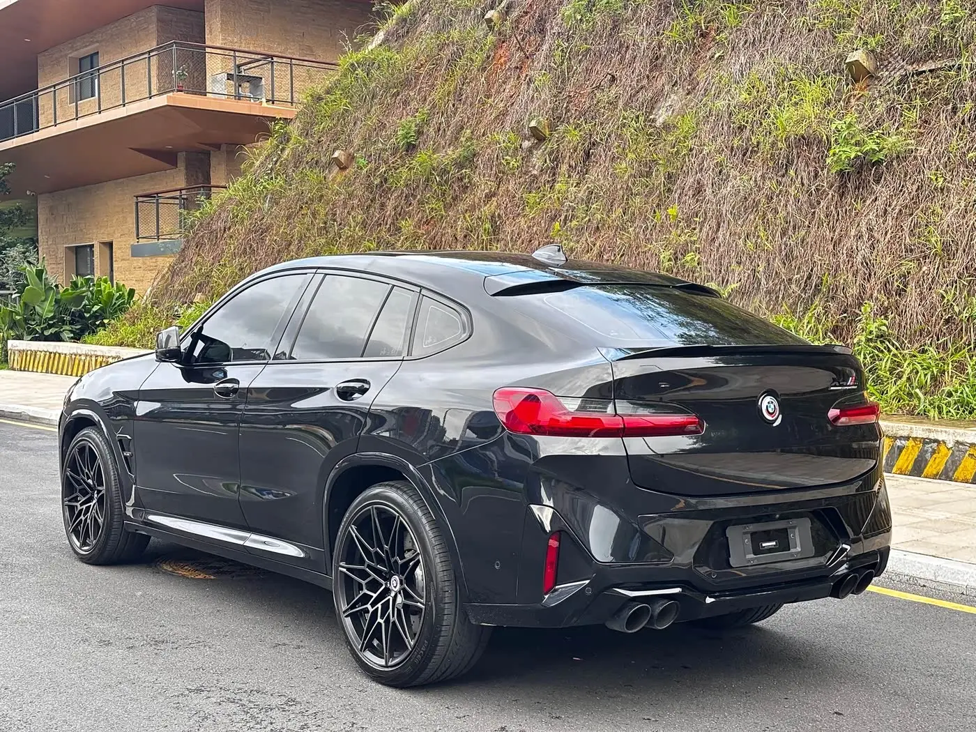 BMW X4 M 2022 — Фото 14/20