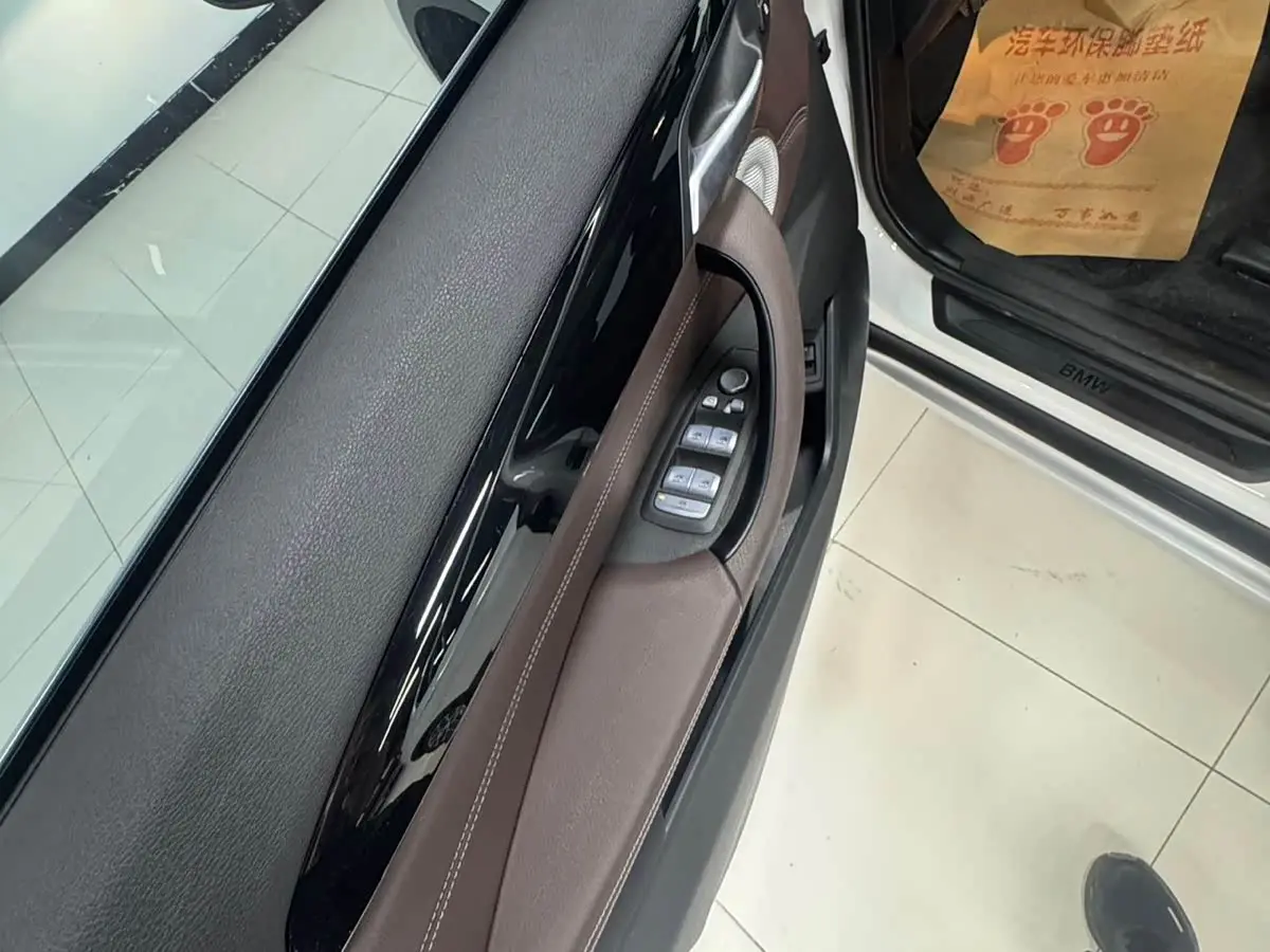 BMW X1 2023 — Photo 14/20