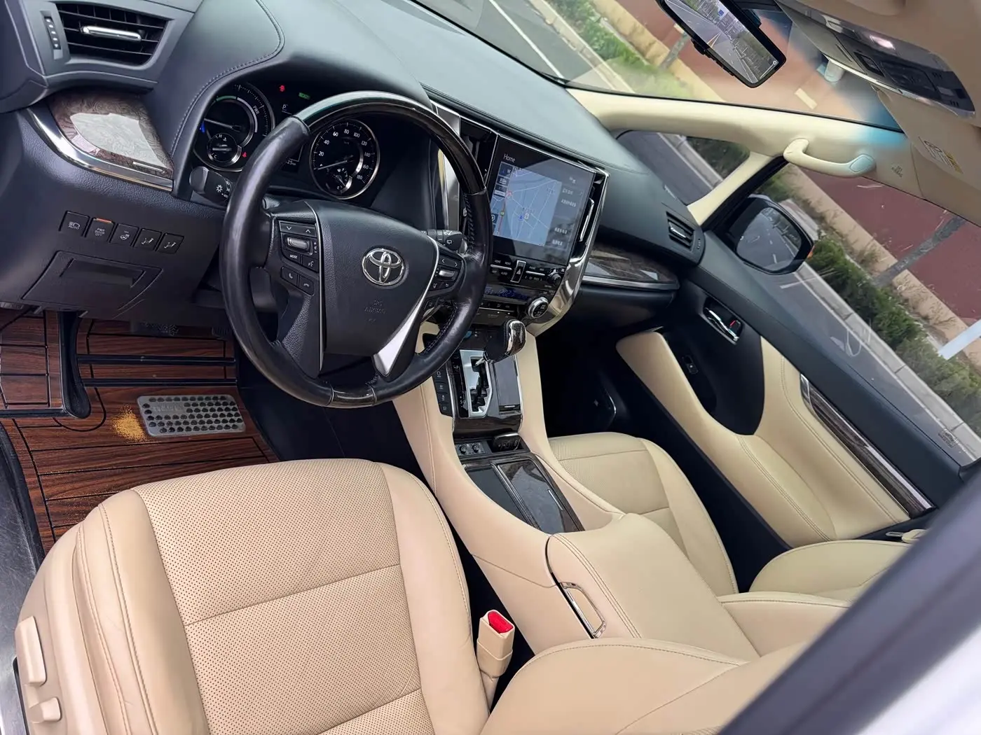 Toyota Alphard 2020 — Photo 5/20