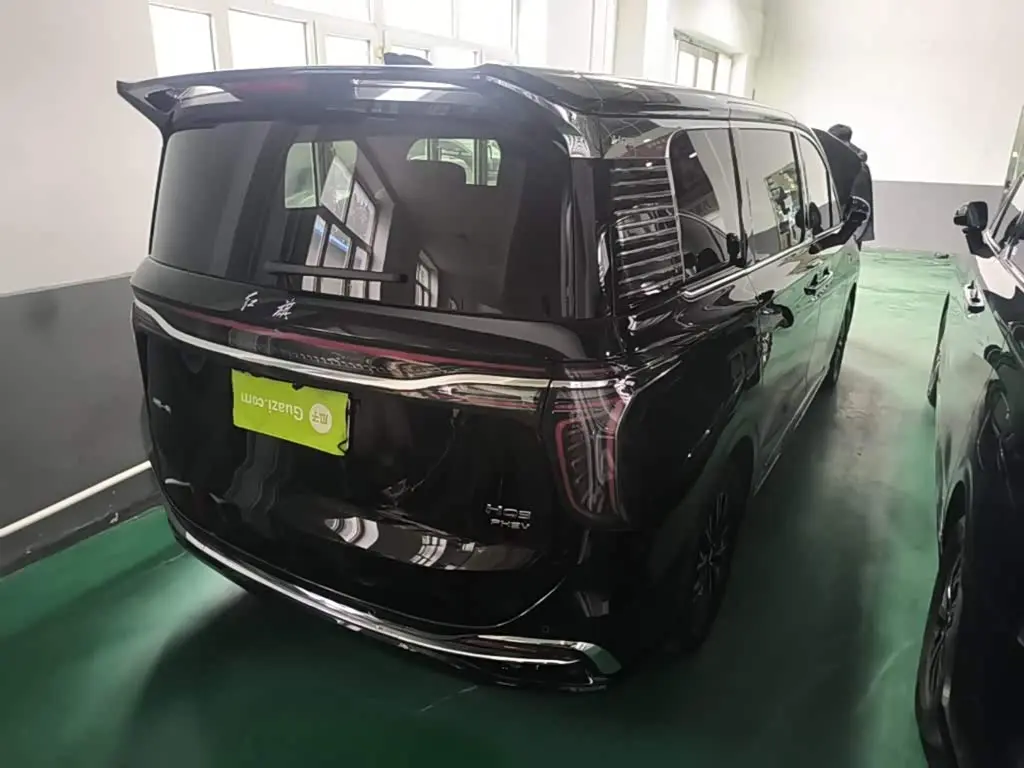 Hongqi HQ9 PHEV 2024 — ფოტო 7/20