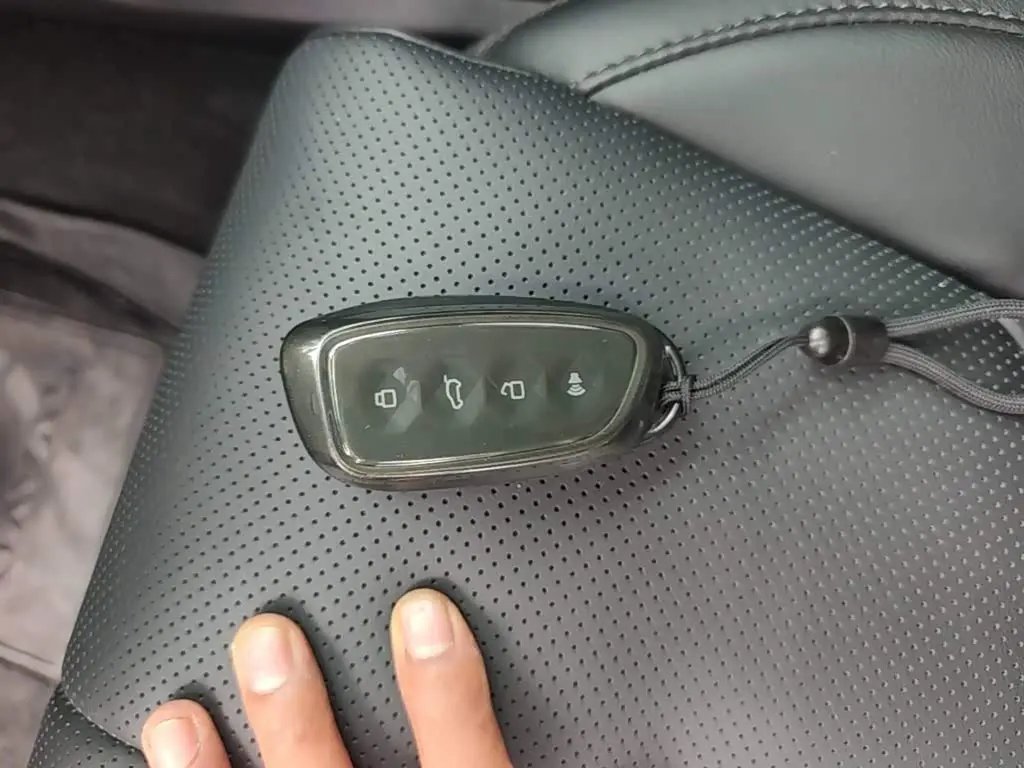 Haval H9 2025 — Photo 9/20