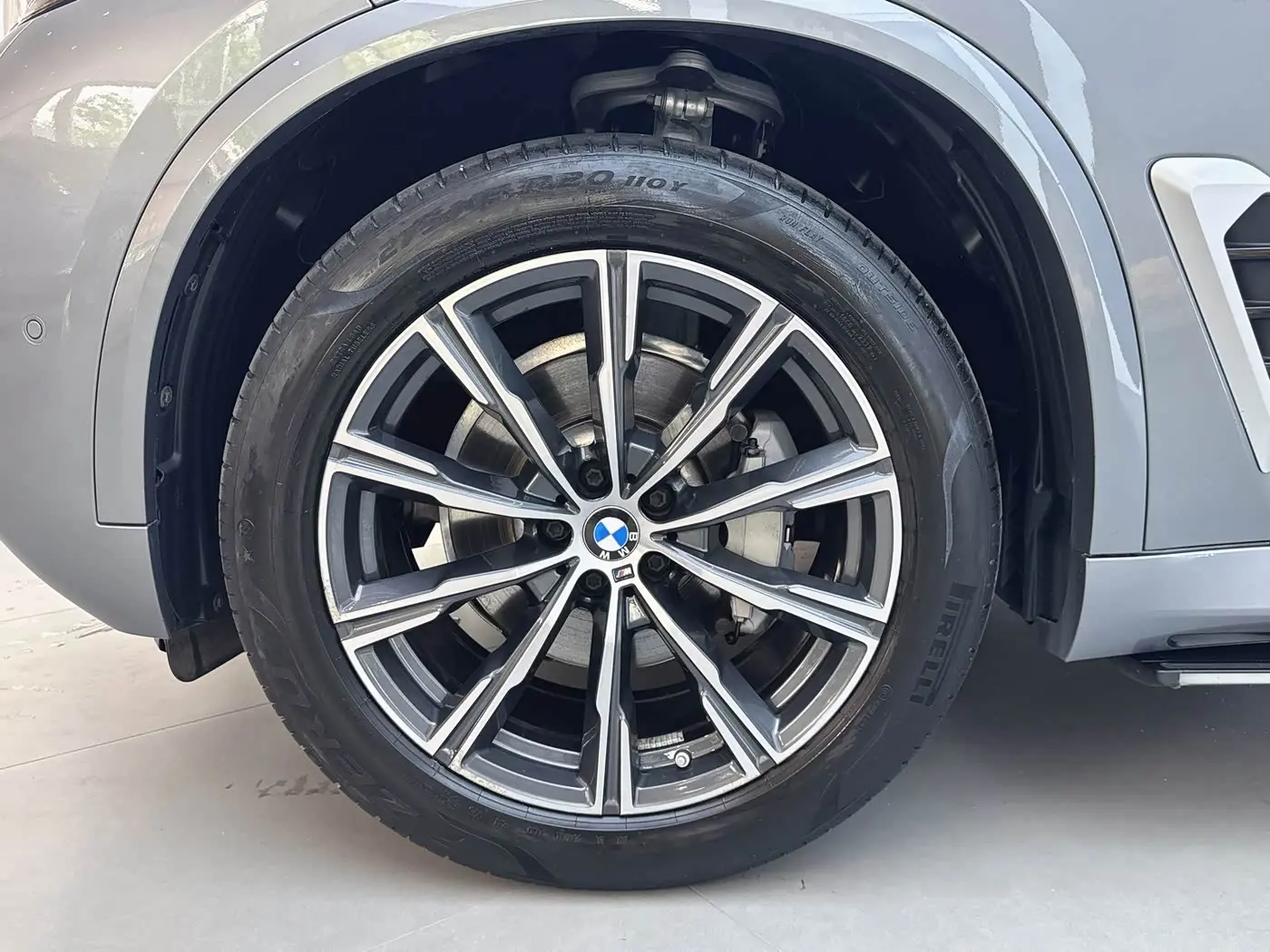 BMW X5 2025 — Фото 15/17