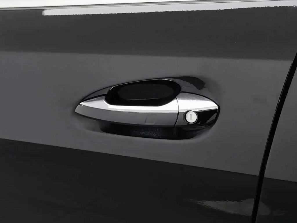 Mercedes-Benz GLE 2018 — Photo 18/20