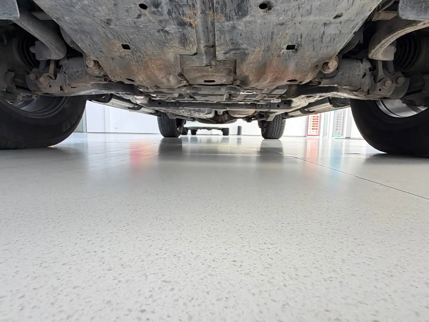 Toyota Land Cruiser 2014 — Photo 17/17
