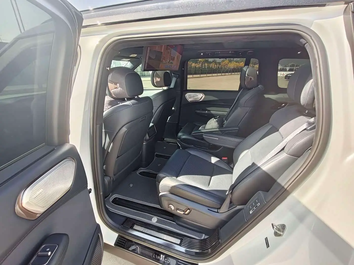 Lynk & Co 900 2025 — Şəkil 10/19