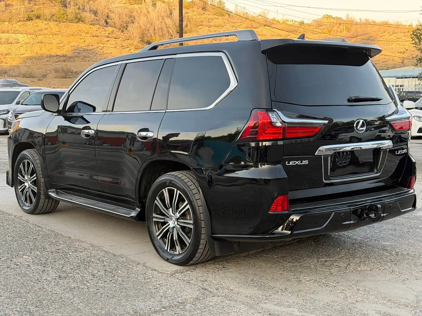 Lexus LX 2010 — Şəkil 7/9