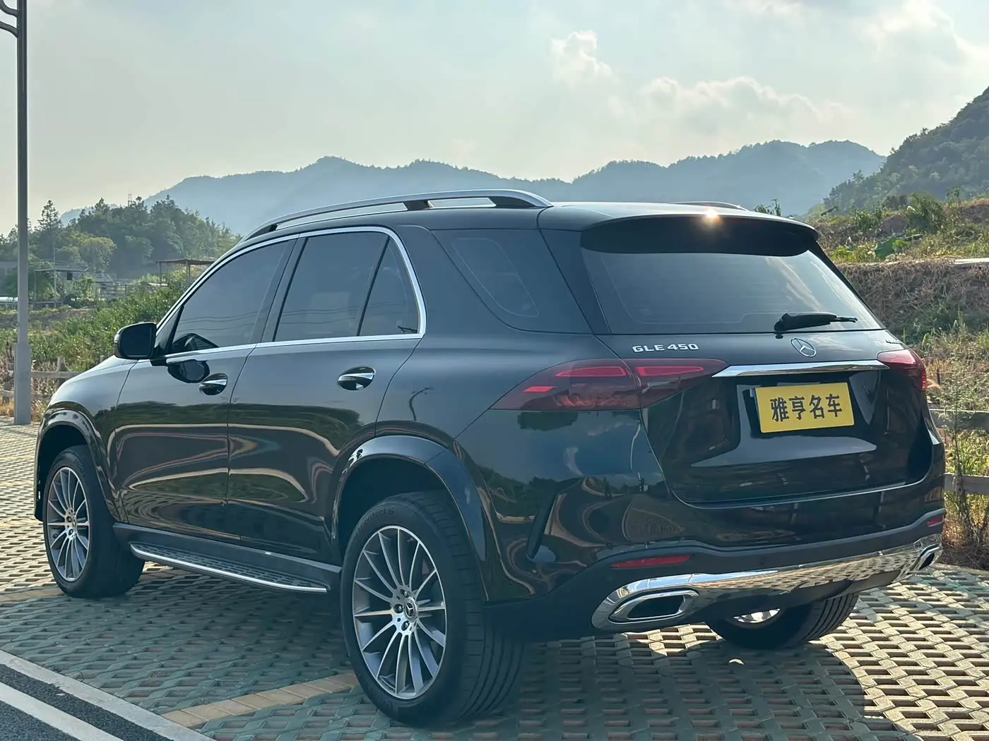 Mercedes-Benz GLE 2024 — Photo 19/20
