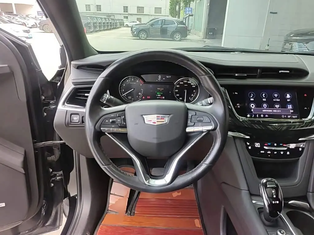 Cadillac XT6 2022 — Photo 15/20