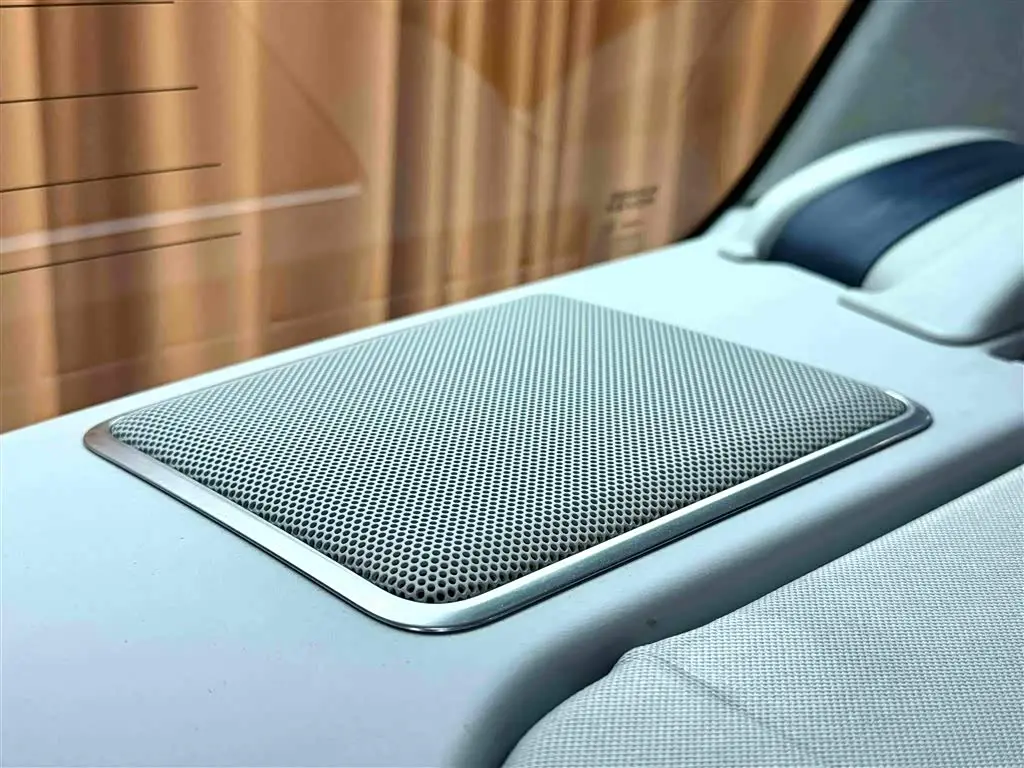 Land Rover Range Rover 2017 — Photo 18/20