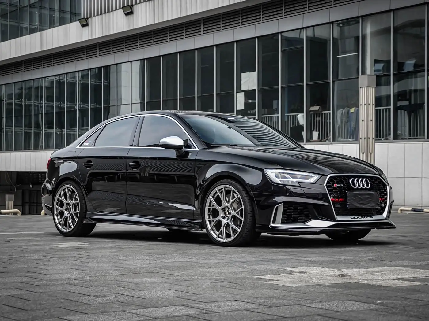 Audi RS 3 2019 — Photo 2/20