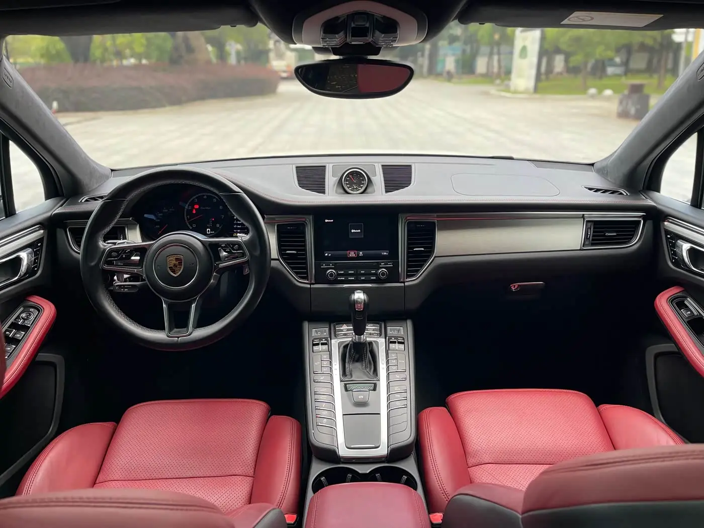 Porsche Macan 2016 — Фото 10/20