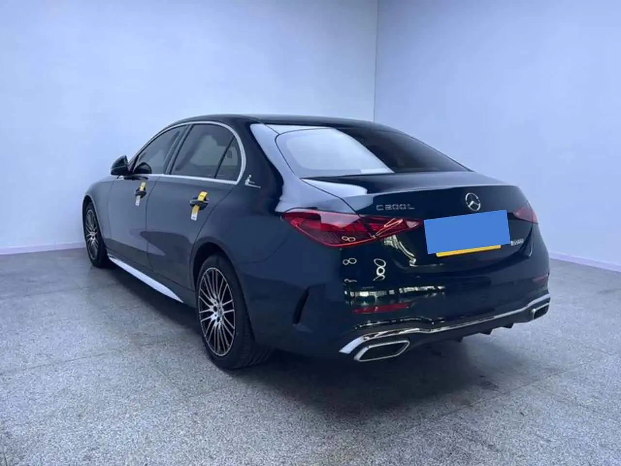 Mercedes-Benz C-Class 2023 — Фото 8/18