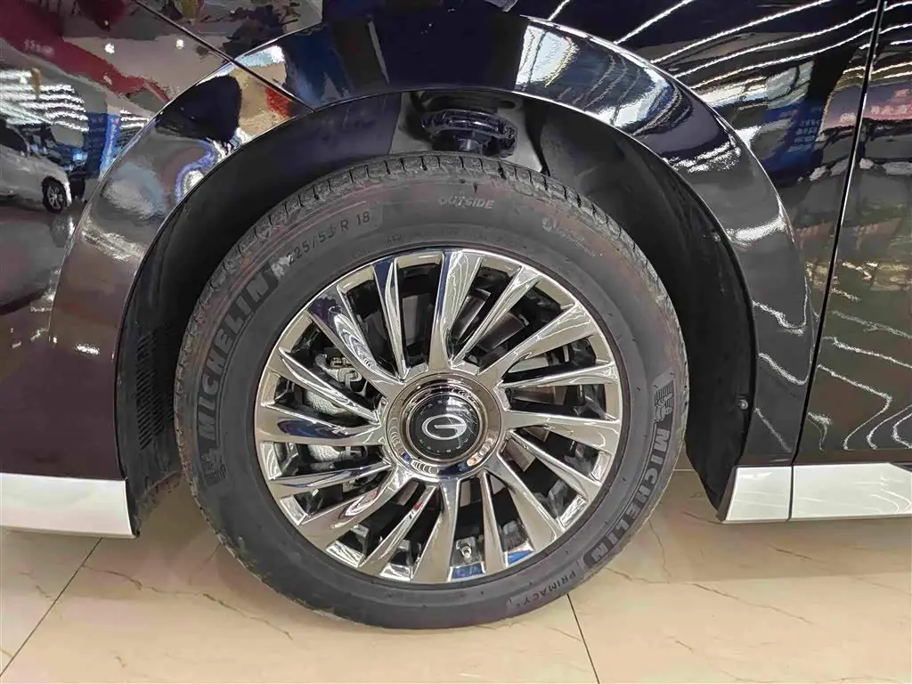 GAC Trumpchi Trumpchi M8 2025 — Photo 10/19