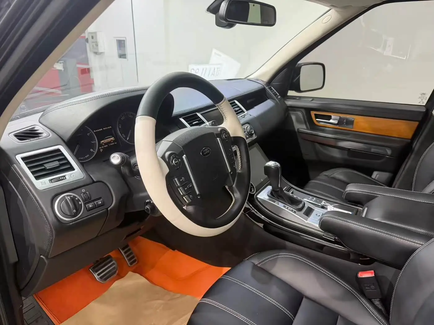 Land Rover Range Rover Sport 2013 — Фото 4/13