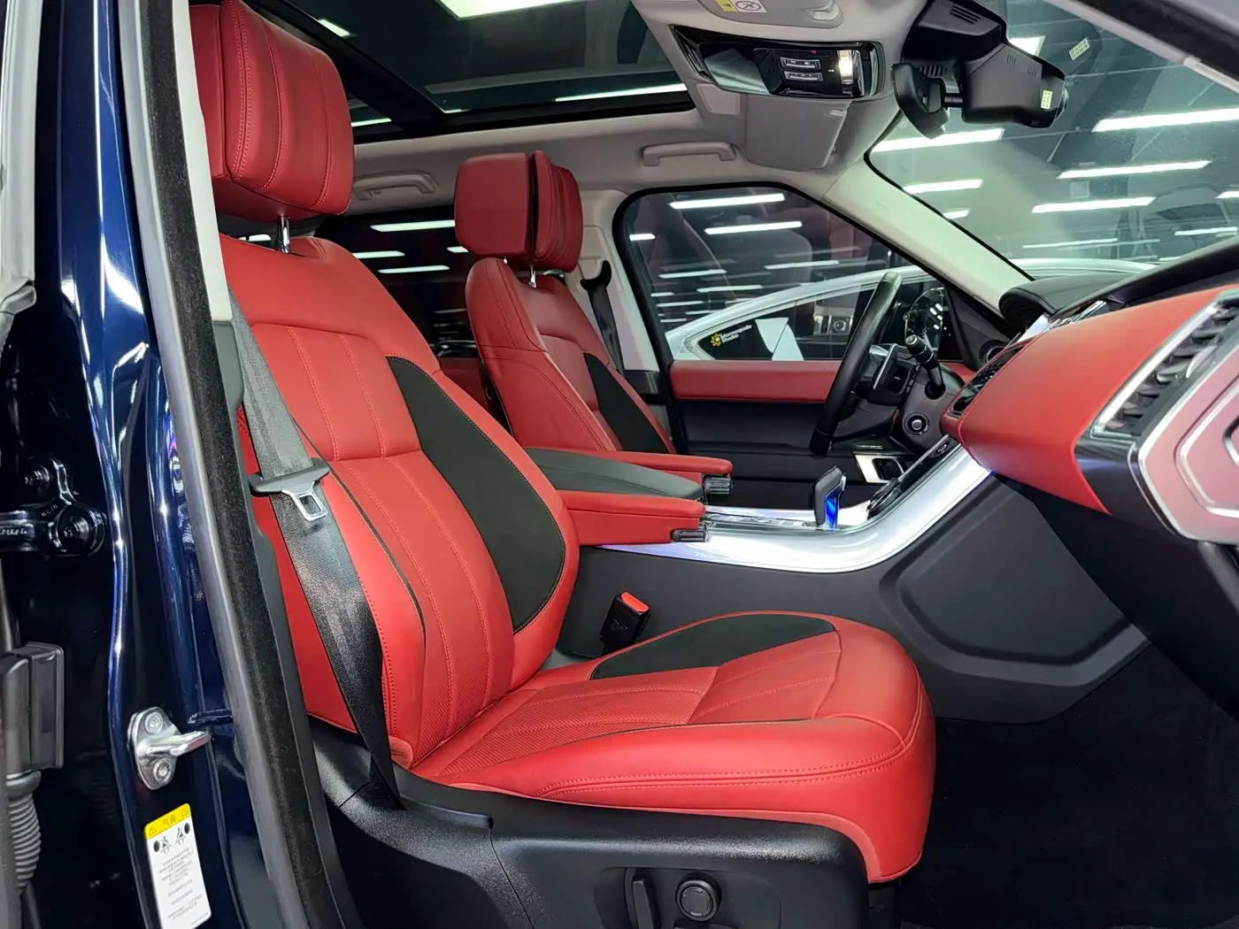Land Rover Range Rover Sport 2020 — Фото 10/20