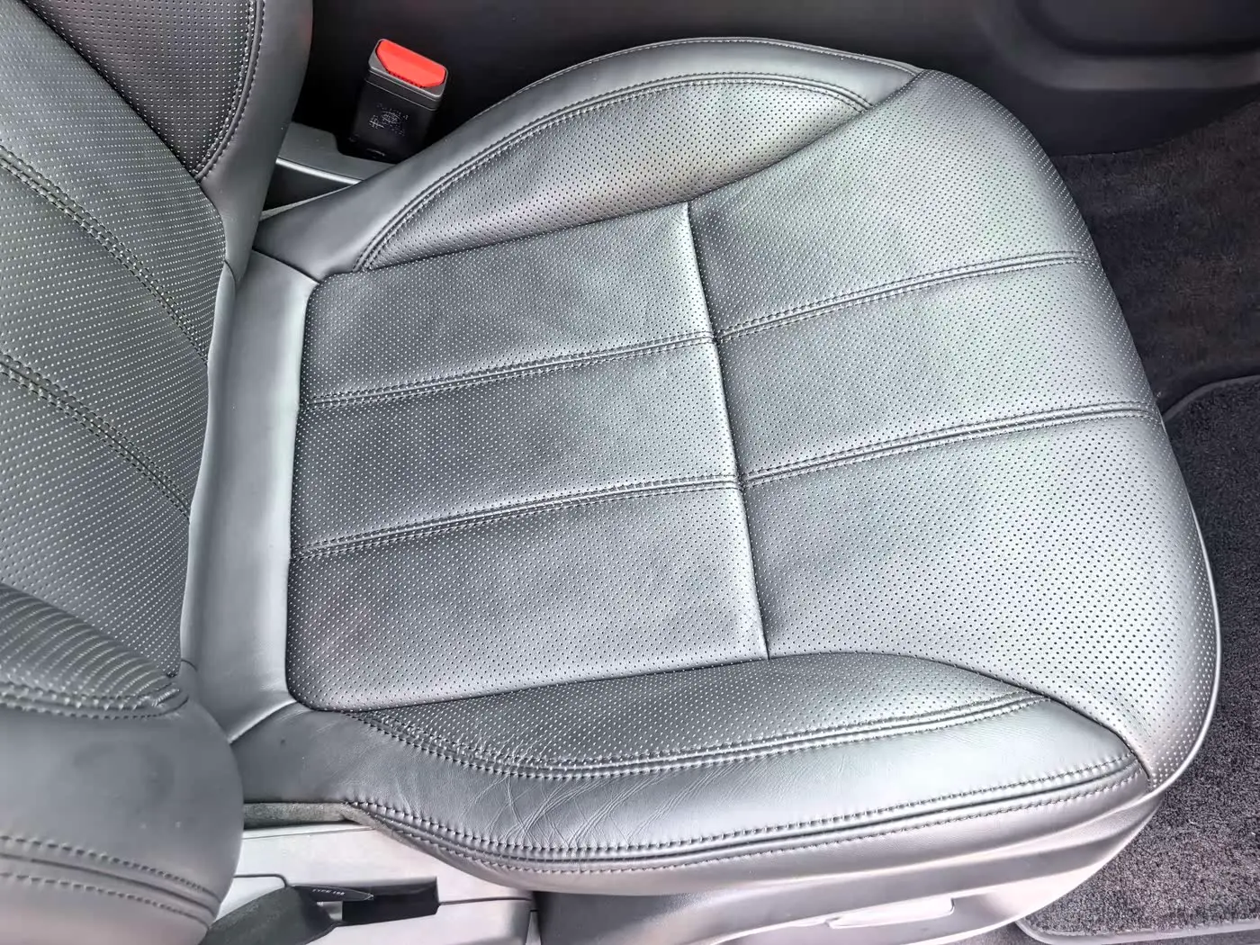 Land Rover Range Rover Sport 2016 — Photo 8/20
