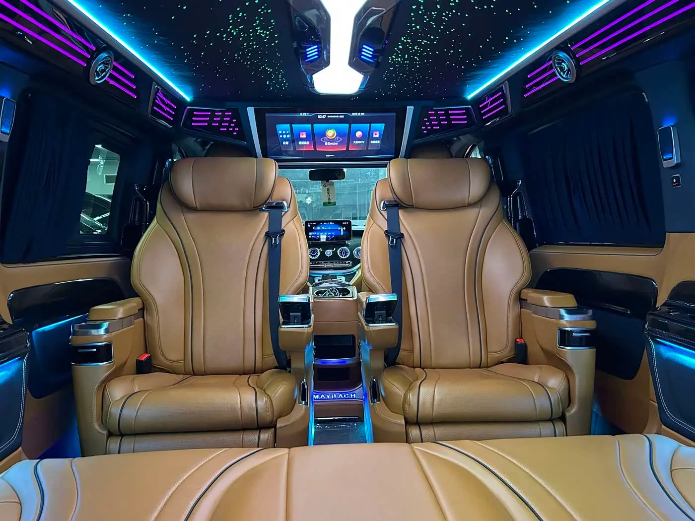 Mercedes-Benz Vito 2023 — Photo 7/20