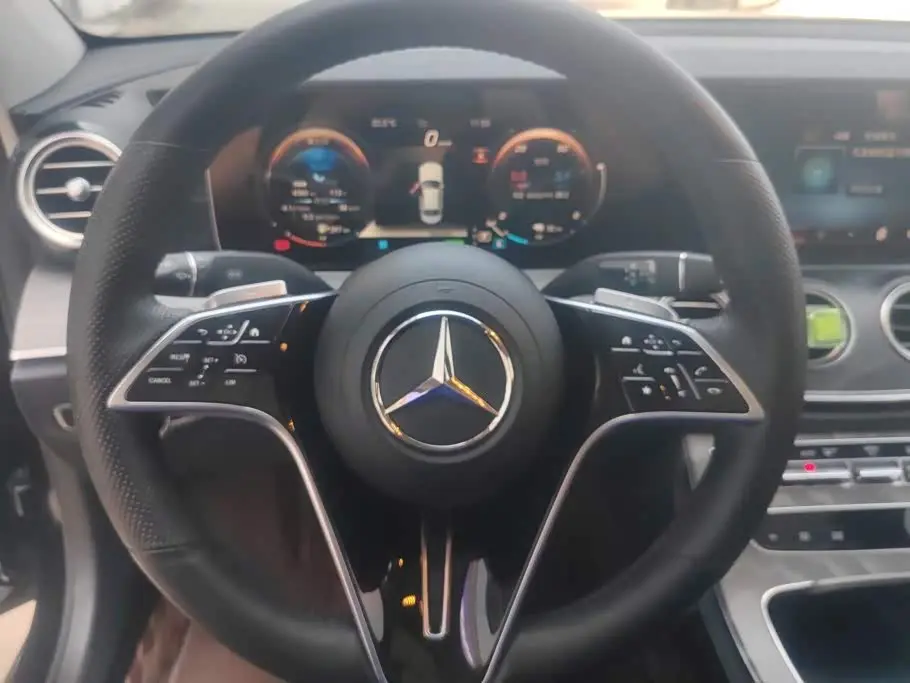 Mercedes-Benz E-Class New Energy 2022 — Фото 15/16