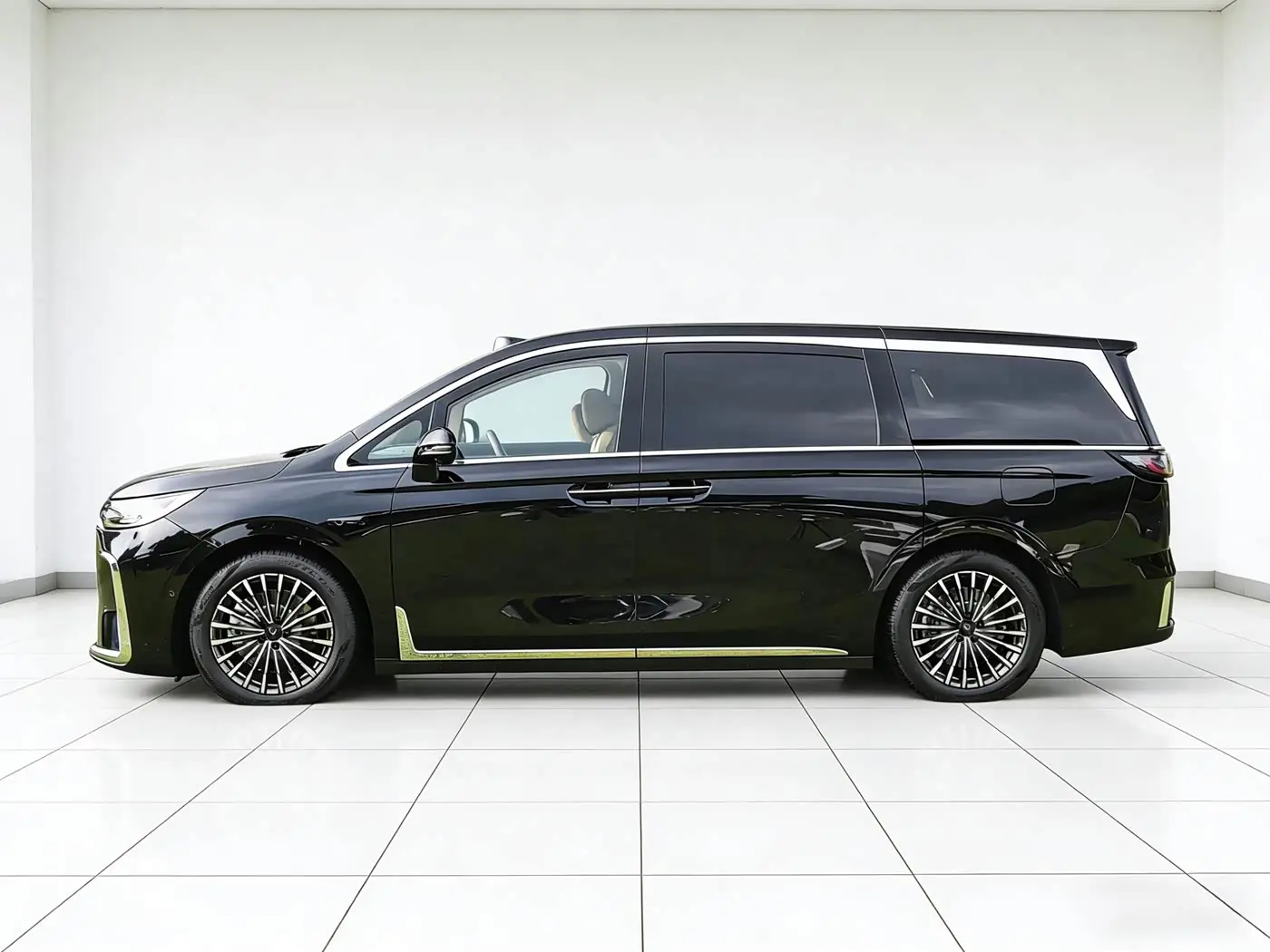 Voyah Auto Voyah Dreamer 2025 — Photo 4/8