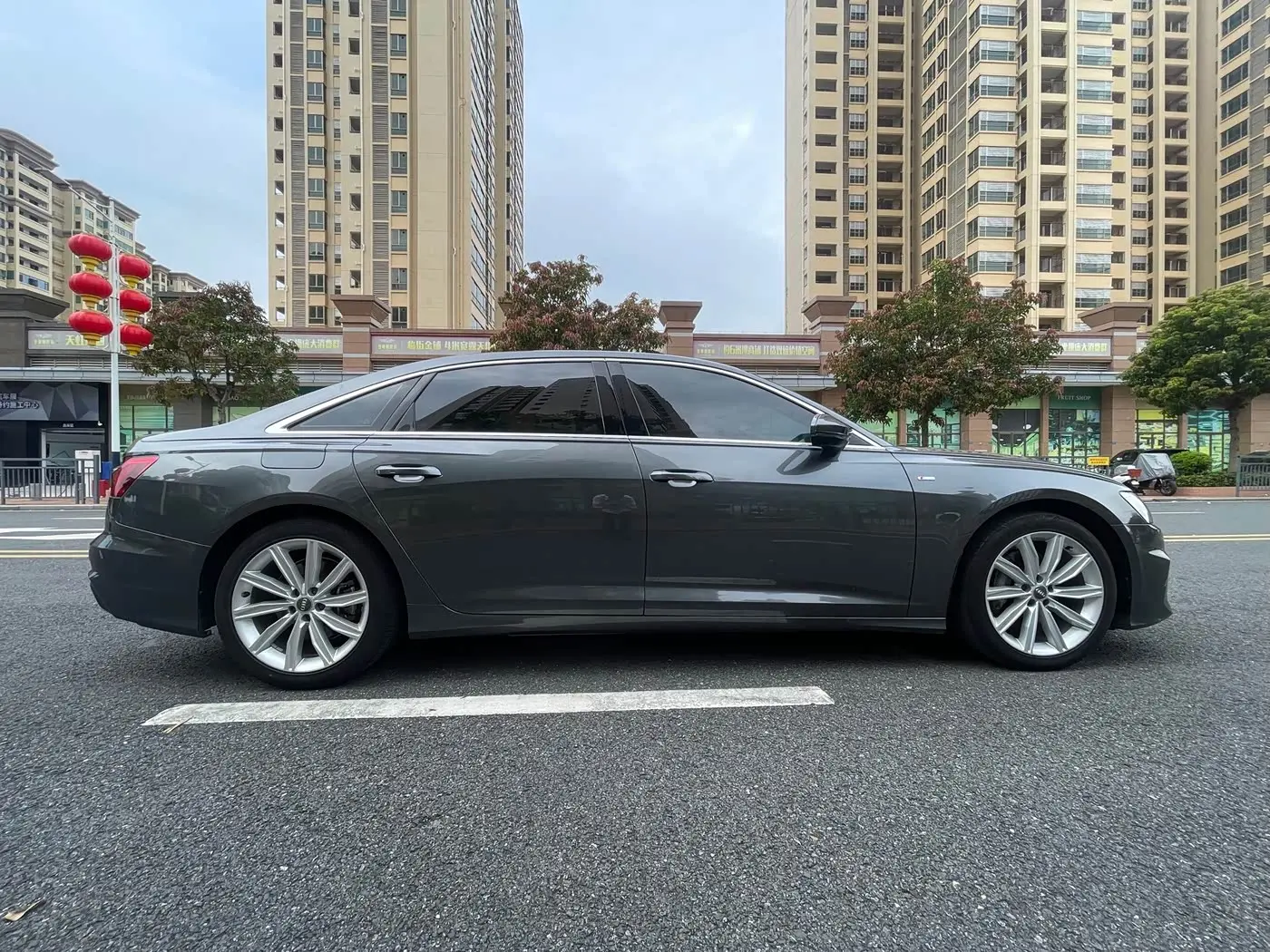Audi A6L 2021 — Photo 5/20