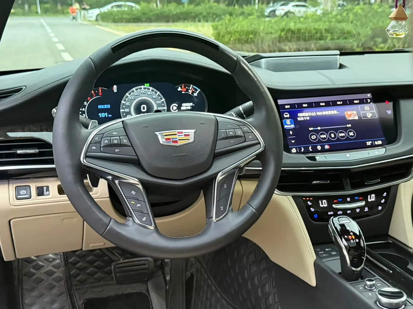 Cadillac CT6 2023 — ფოტო 8/20