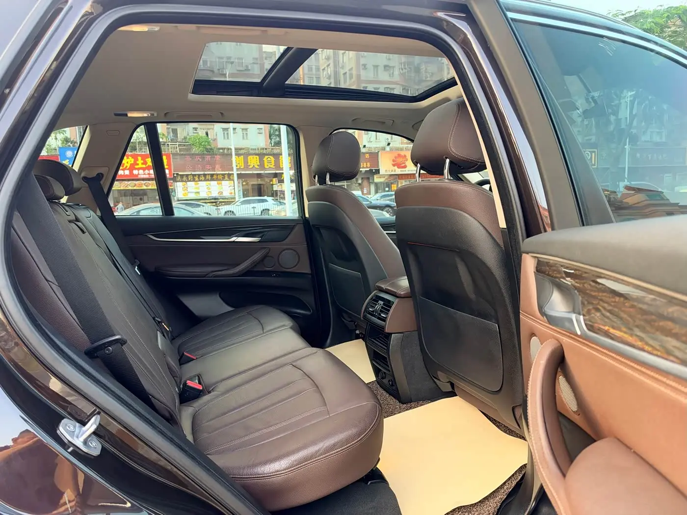 BMW X5 2016 — Фото 13/19