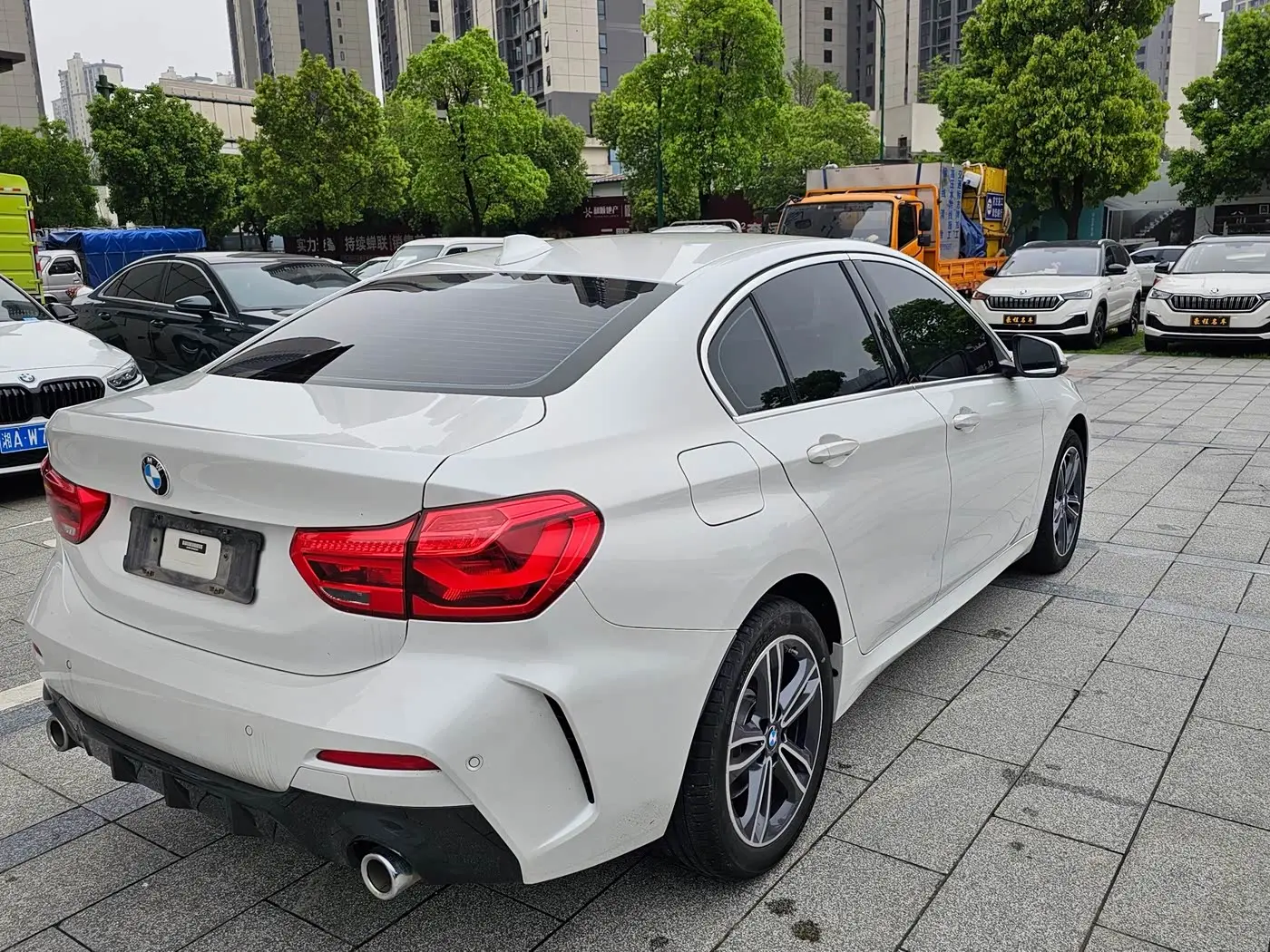 BMW 1 Series 2023 — Şəkil 10/12
