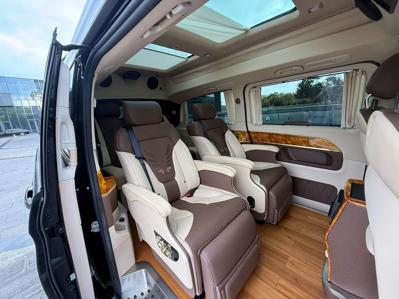 Mercedes-Benz V-Class 2018 — Şəkil 12/20
