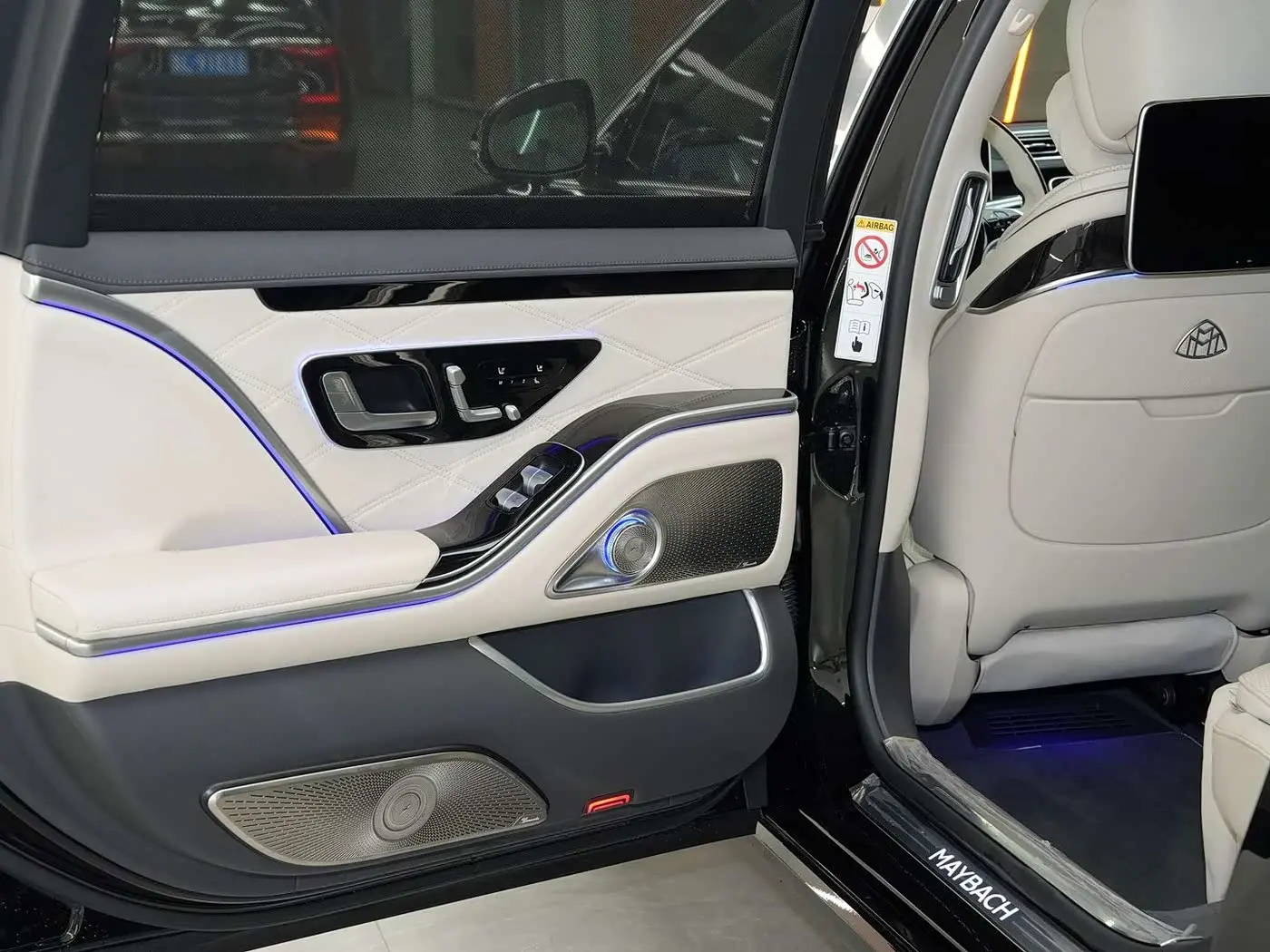 Mercedes-Benz Maybach S-Class 2024 — Фото 12/20