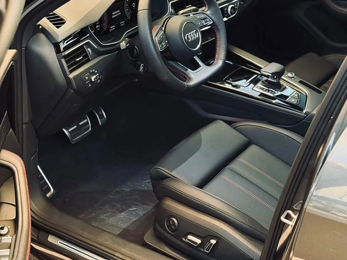 Audi A4L 2026 — Photo 5/11
